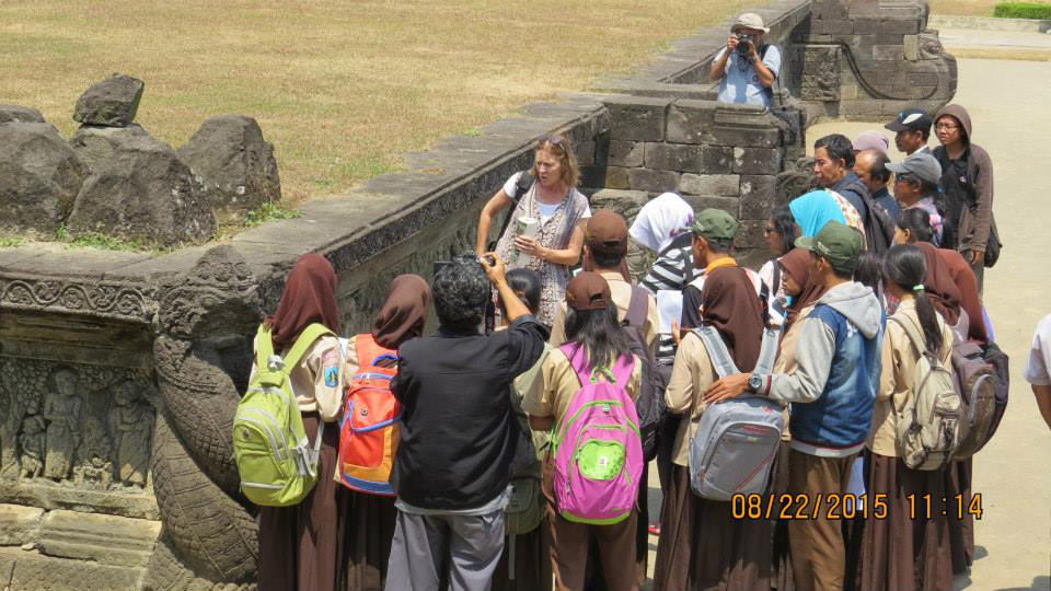 Tur Panji di Candi Panataran